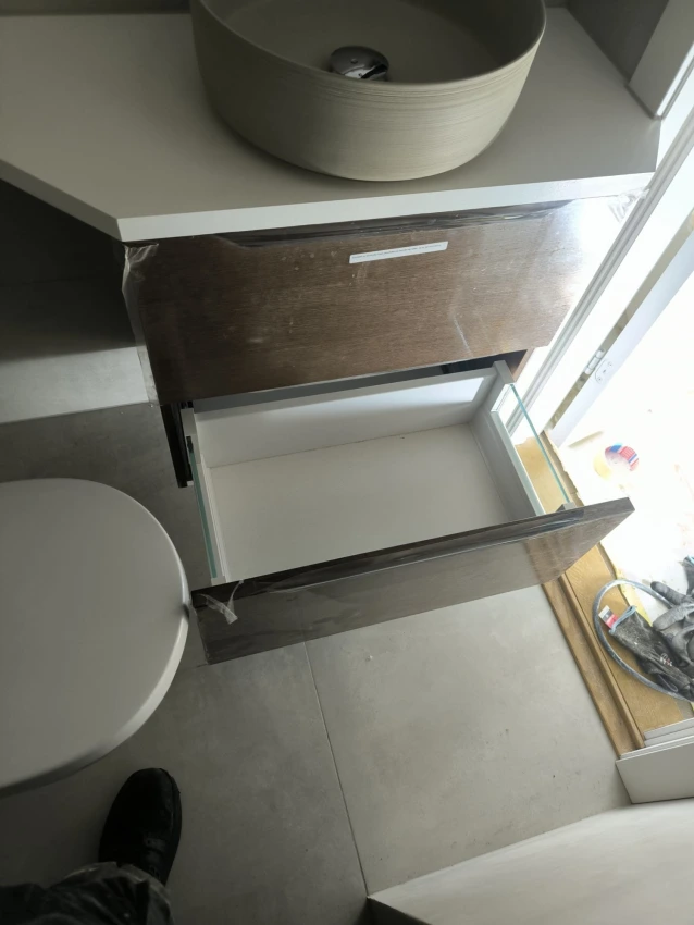 Moderne WC-rom i Thorvald Meyers gate – Funksjonalitet og Stil i Kompakt Format bilde 2