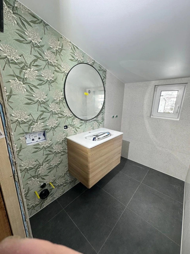 Moderne totalrenovering av bad i Liertun – Funksjonell eleganse