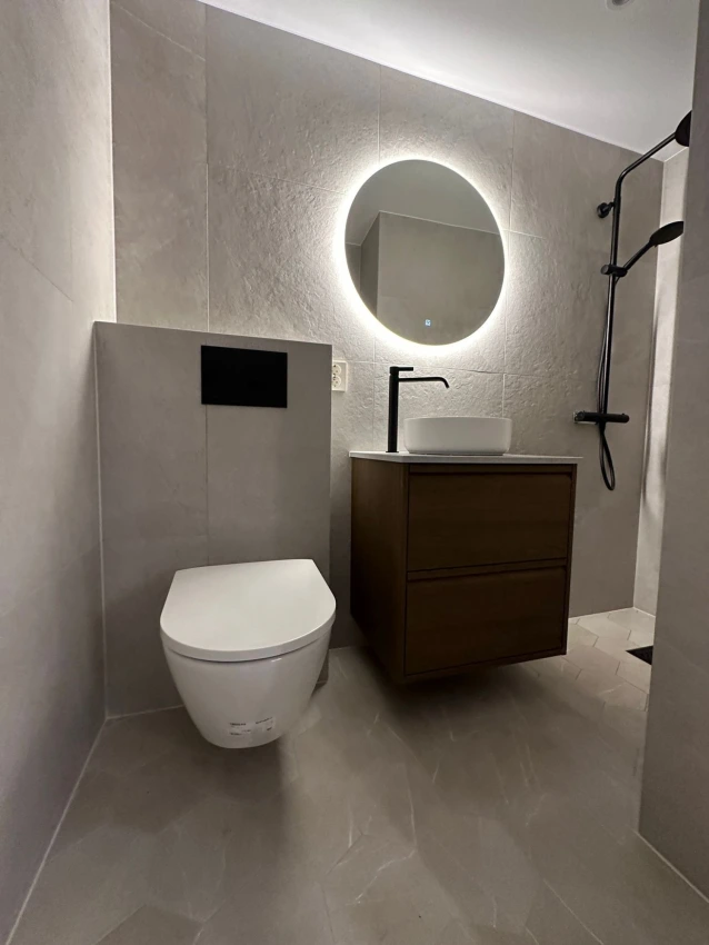 Moderne totalrenovering av bad i Fredensborgveien 9A bilde 2