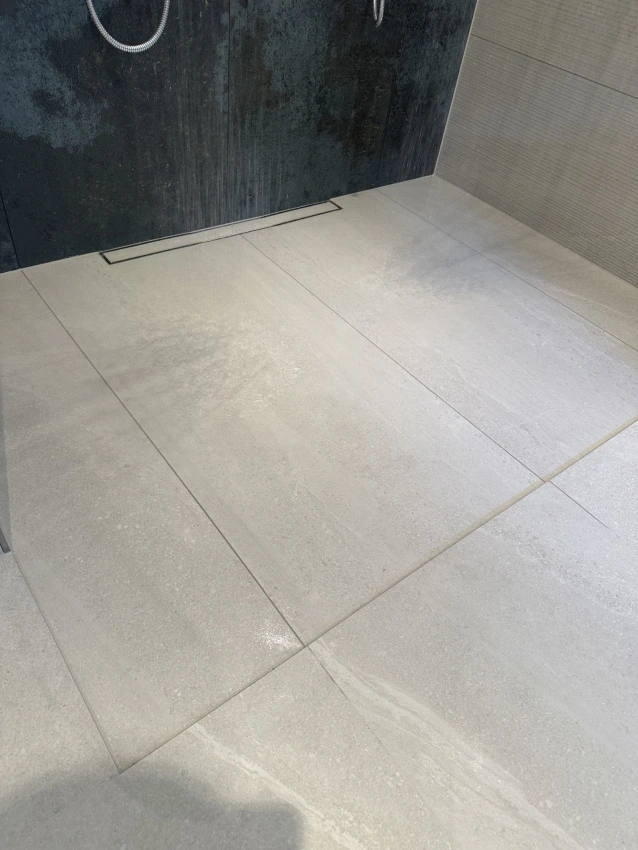 Totalrenovering av moderne baderom på Nordstrand bilde 2