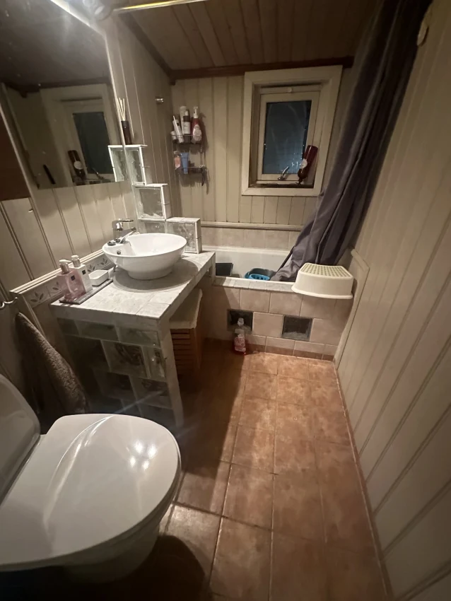 Moderne totalrenovering av bad i Liertun – Funksjonell eleganse bilde 6
