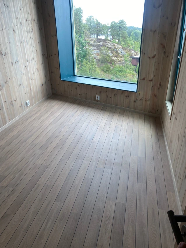 Moderne Hytteprosjekt med Sjøutsikt i Kragerø bilde 5